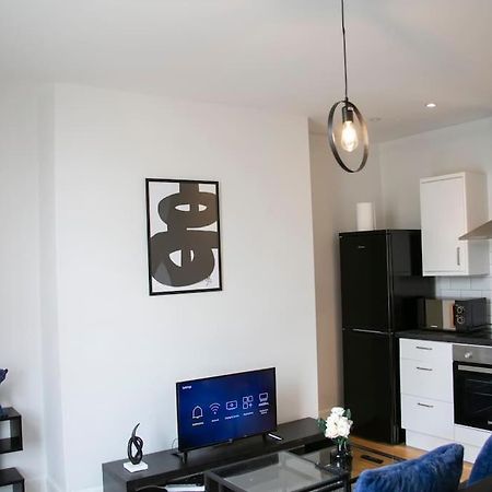 Fortunae'S Cosy Apartment- By Fang Sunderland  Exterior foto